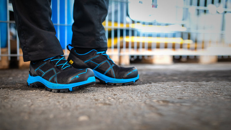 Laden Sie das Bild in Galerie -Viewer, Black Eagle Safety 40.1 Low/Black-Blue