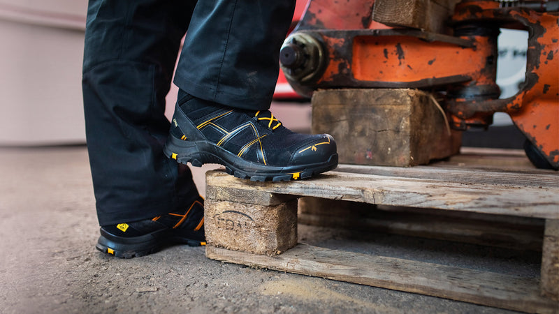 Laden Sie das Bild in Galerie -Viewer, Black Eagle Safety 40.1 Mid/Black-Orange