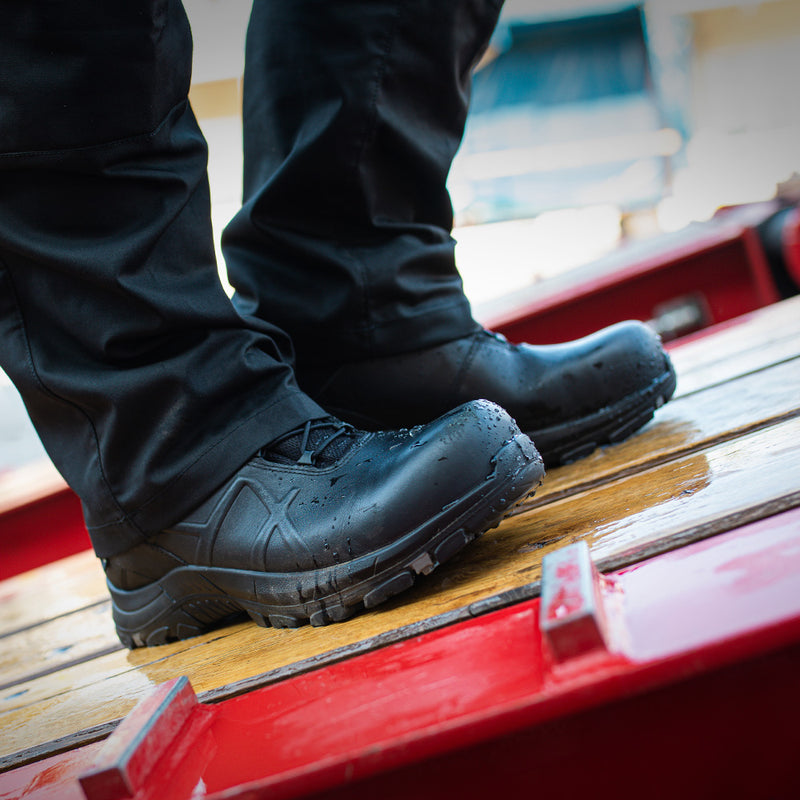 Laden Sie das Bild in Galerie -Viewer, Black Eagle Safety 50.1 Low