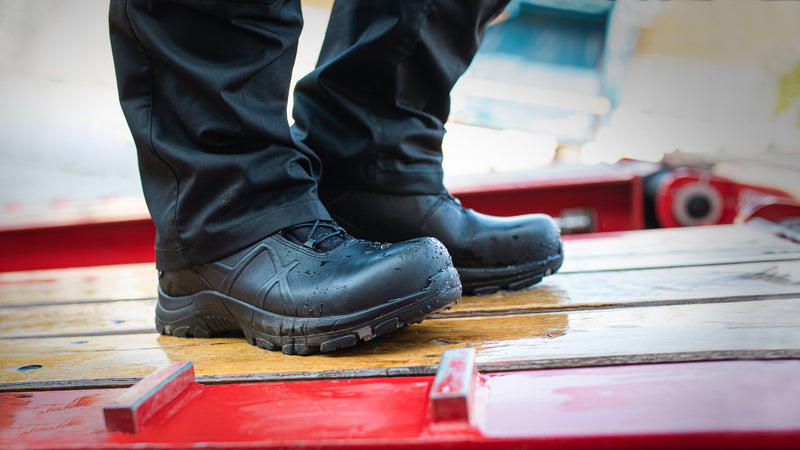 Laden Sie das Bild in Galerie -Viewer, Black Eagle Safety 50.1 Low