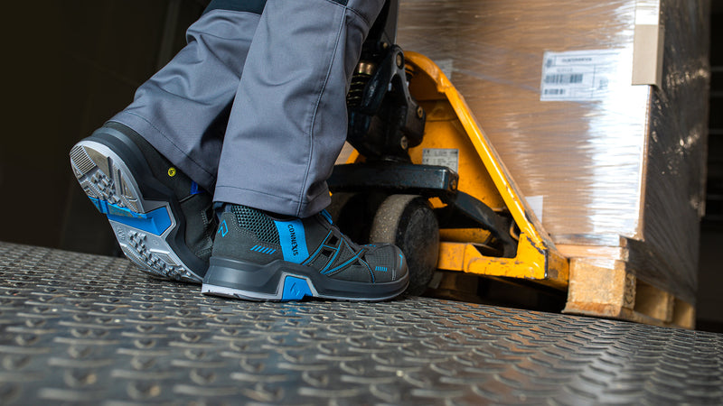 Laden Sie das Bild in Galerie -Viewer, Connexis Safety Air S1 Low