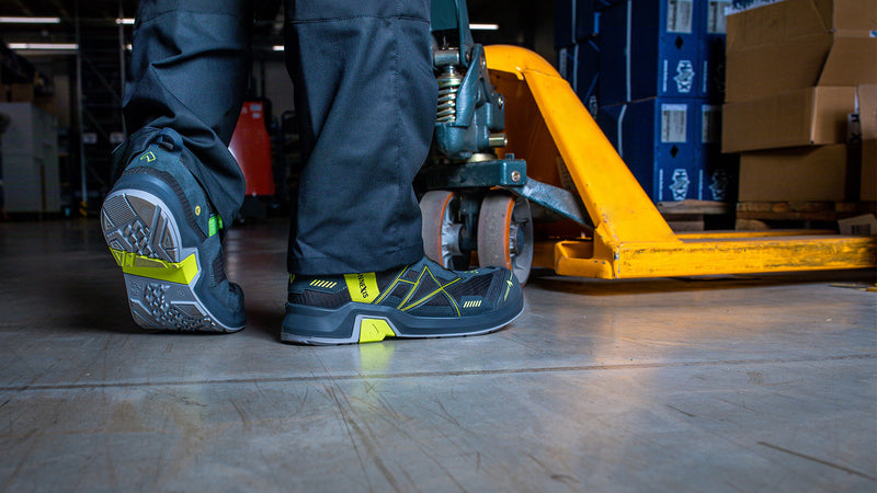 Laden Sie das Bild in Galerie -Viewer, Connexis Safety T S1 Low Grey-Citrus