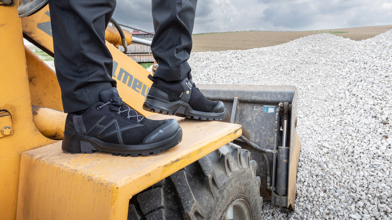 Laden Sie das Bild in Galerie -Viewer, Connexis Safety+ Gtx Low Black-Black