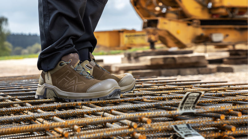 Laden Sie das Bild in Galerie -Viewer, Connexis Safety+ Gtx Ltr Low Brown