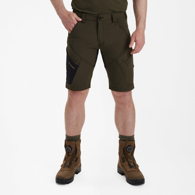 Laden Sie das Bild in Galerie -Viewer, Northward Shorts