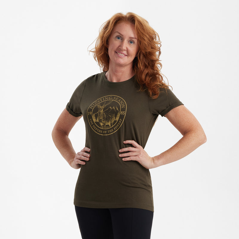 Laden Sie das Bild in Galerie -Viewer, Lady Ella T-Shirt