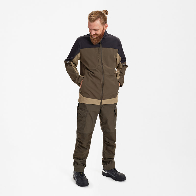 Laden Sie das Bild in Galerie -Viewer, Entire Softshelljacke 1327-140