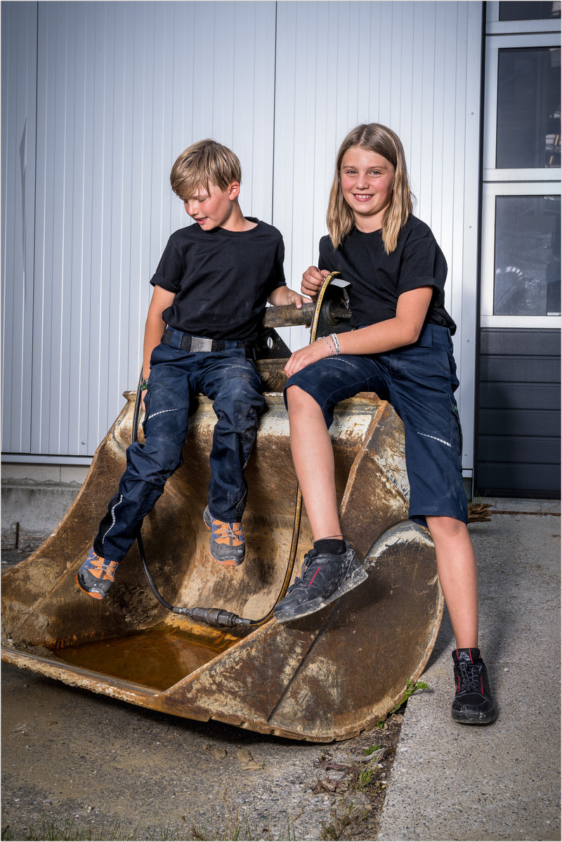 Laden Sie das Bild in Galerie -Viewer, Flexline Kinder Bundhose marine/schwarz