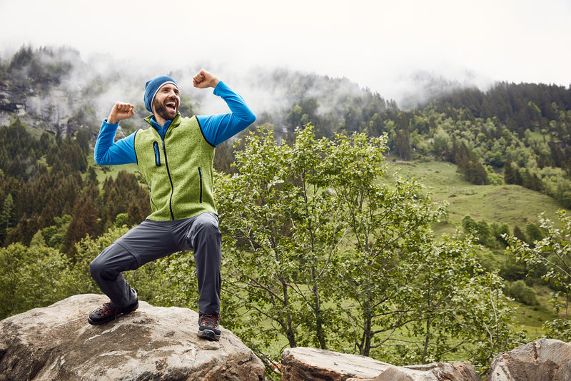 Laden Sie das Bild in Galerie -Viewer, Strickfleece Weste mit Stehkragen - JN774