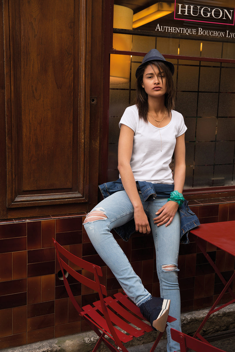 Laden Sie das Bild in Galerie -Viewer, T-Shirt mit trendigem Rollsaum - 8001