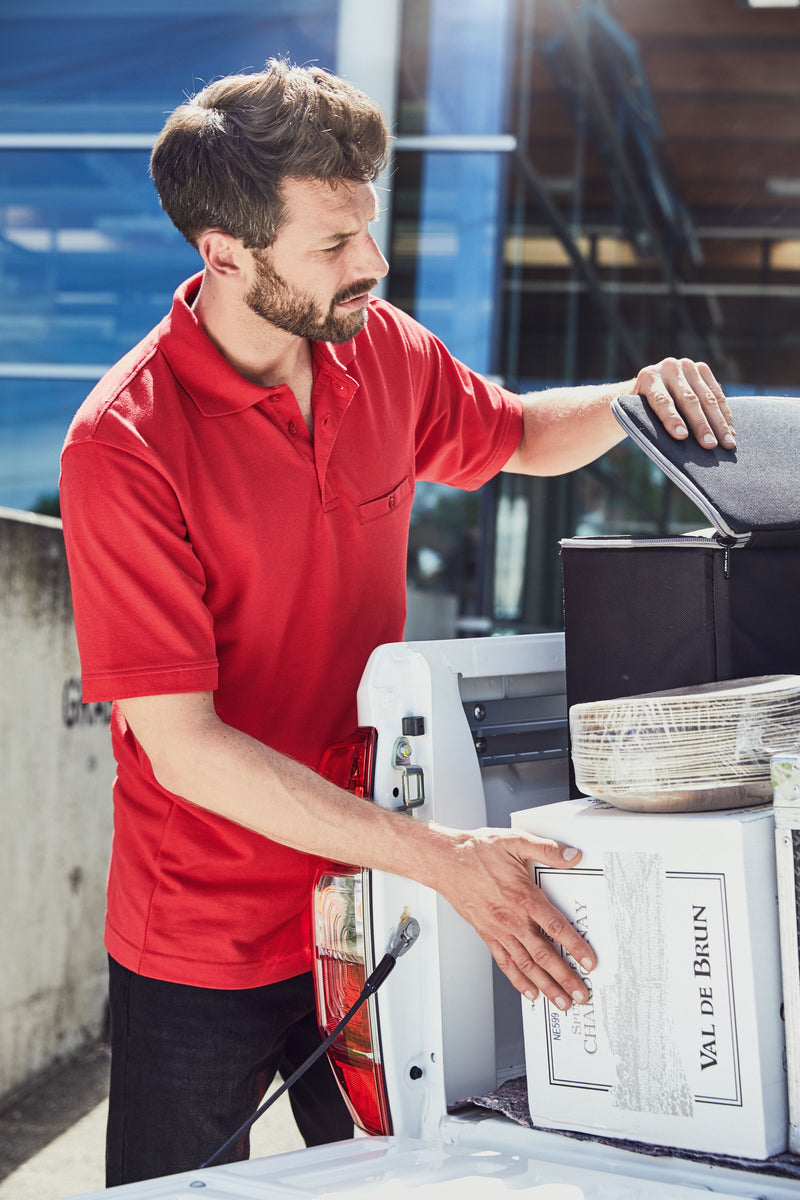 Laden Sie das Bild in Galerie -Viewer, Pflegeleichtes und strapazierfähiges Polo mit Brusttasche - JN846