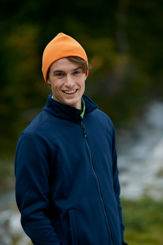 Laden Sie das Bild in Galerie -Viewer, Enganliegende Strickmütze ohne Umschlag - MB7580