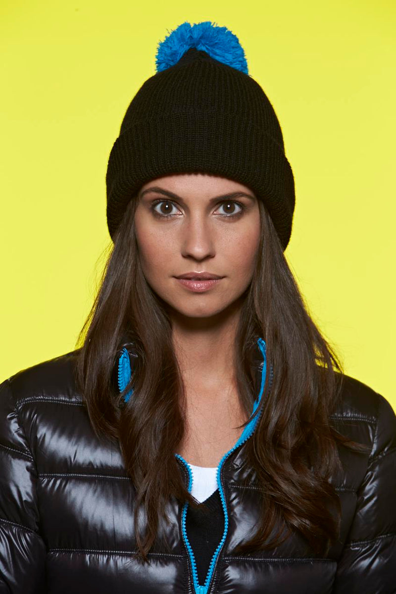 Laden Sie das Bild in Galerie -Viewer, Strickmütze mit Umschlag und Pompon - MB7967