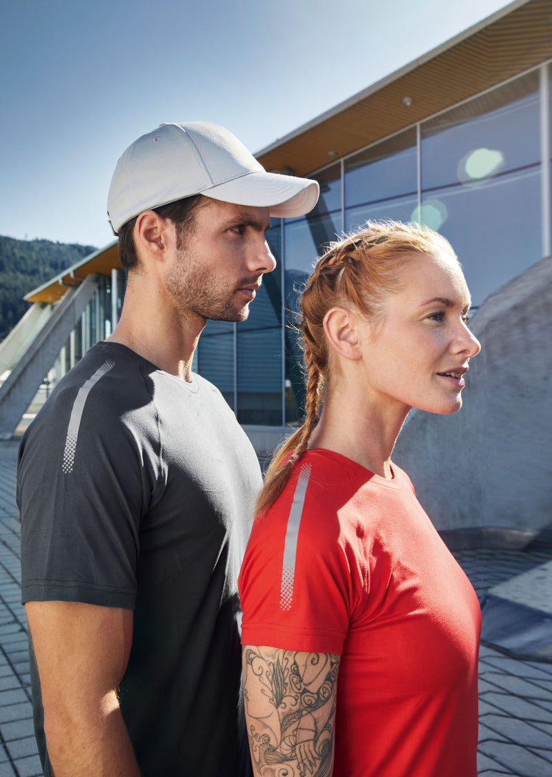 Laden Sie das Bild in Galerie -Viewer, Herren Funktions-Shirt aus recyceltem Polyester für Sport und Fitness - JN520