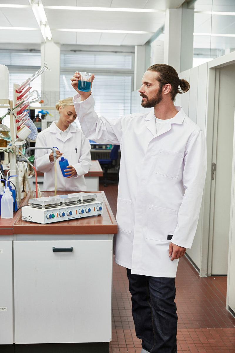 Laden Sie das Bild in Galerie -Viewer, Professioneller Arbeitsmantel im cleanen Look - JN888