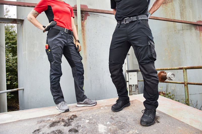 Laden Sie das Bild in Galerie -Viewer, Arbeitshose in schmaler Schnittführung mit elastischen Einsätzen und funktionellen Details - JN1812