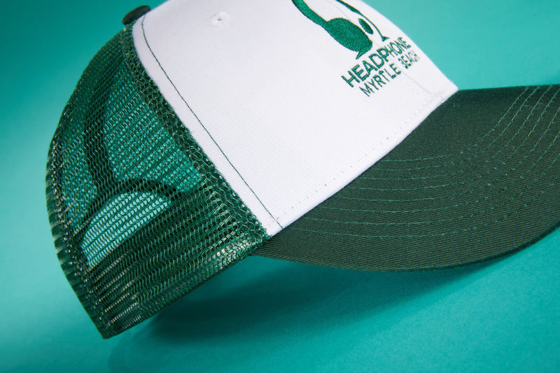 Laden Sie das Bild in Galerie -Viewer, Trendiges 6 Panel Mesh Cap aus Polycotton - MB6239