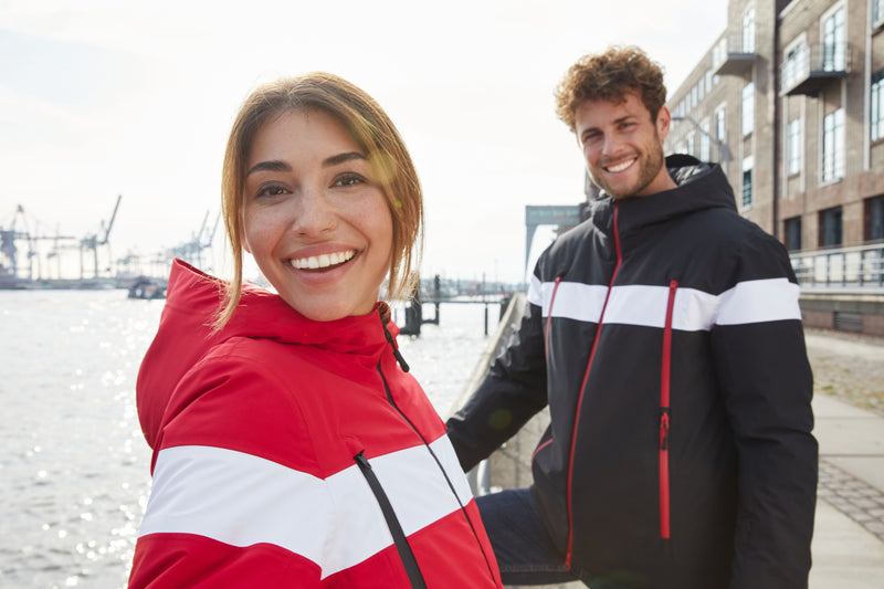 Laden Sie das Bild in Galerie -Viewer, Sportliche, wasserdichte Winterjacke mit DuPont™ Sorona® Wattierung (nachwachsender, pflanzlicher Rohstoff) - JN1173