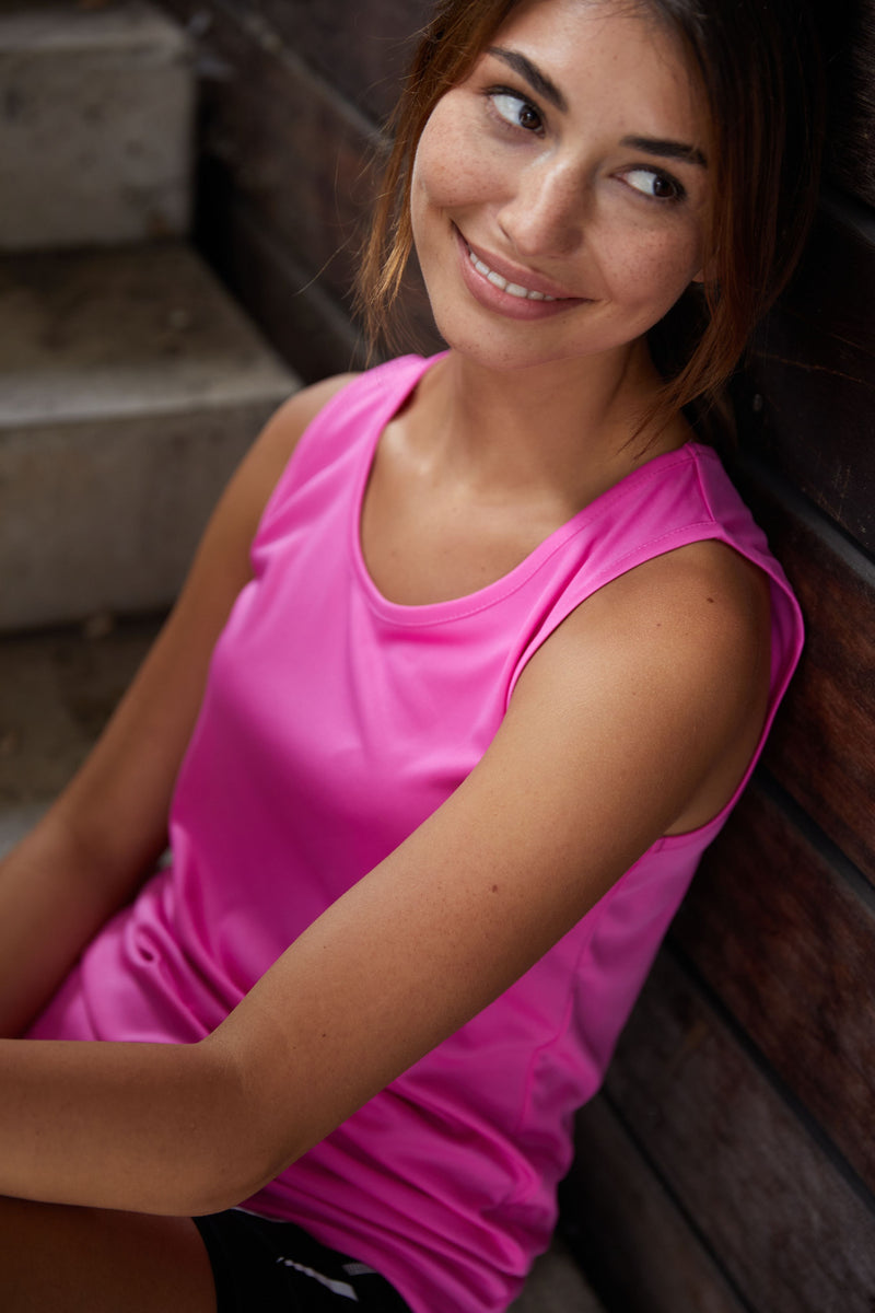 Laden Sie das Bild in Galerie -Viewer, Funktions-Top für Freizeit und Sport - Damen - JN737