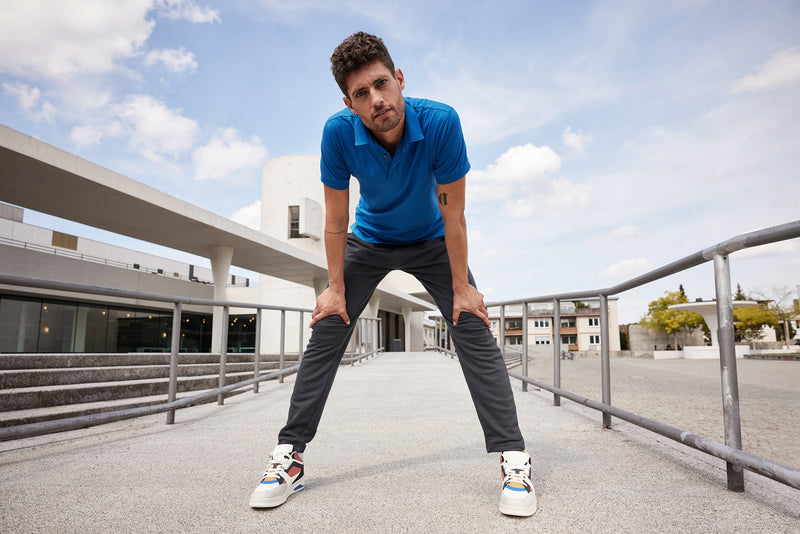 Laden Sie das Bild in Galerie -Viewer, Slim-Fit Polo in Premiumqualität - JN1302