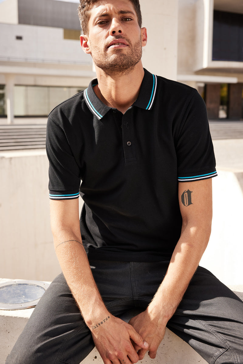 Laden Sie das Bild in Galerie -Viewer, Klassisches Polo mit Kontraststreifen an Kragen und Armbündchen in Piqué-Qualität - Herren - JN1306