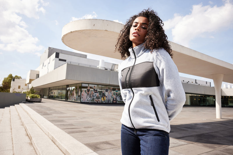 Laden Sie das Bild in Galerie -Viewer, Damen Fleecejacke im Materialmix - JN1311