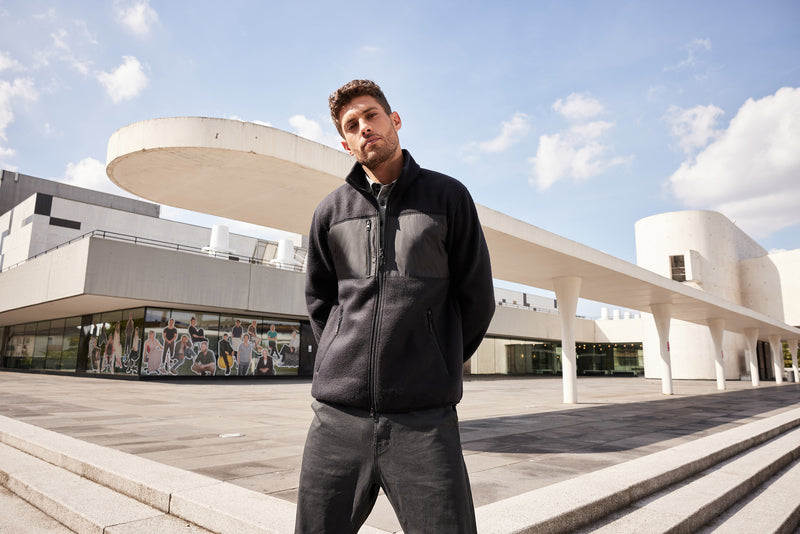 Laden Sie das Bild in Galerie -Viewer, Herren Fleecejacke im Materialmix - JN1312