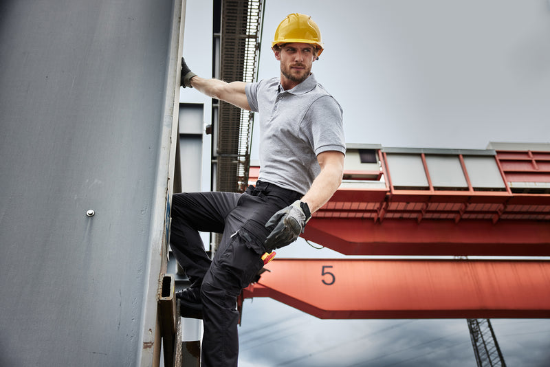 Laden Sie das Bild in Galerie -Viewer, Leichte, robuste Arbeitshose in schmaler Schnittführung mit funktionellen Details - JN1858