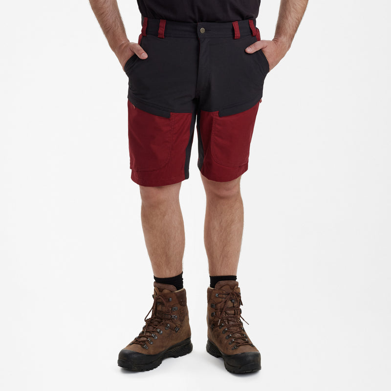 Laden Sie das Bild in Galerie -Viewer, Strike Shorts
