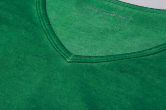 Trendiges T-Shirt mit V-Ausschnitt - JN975