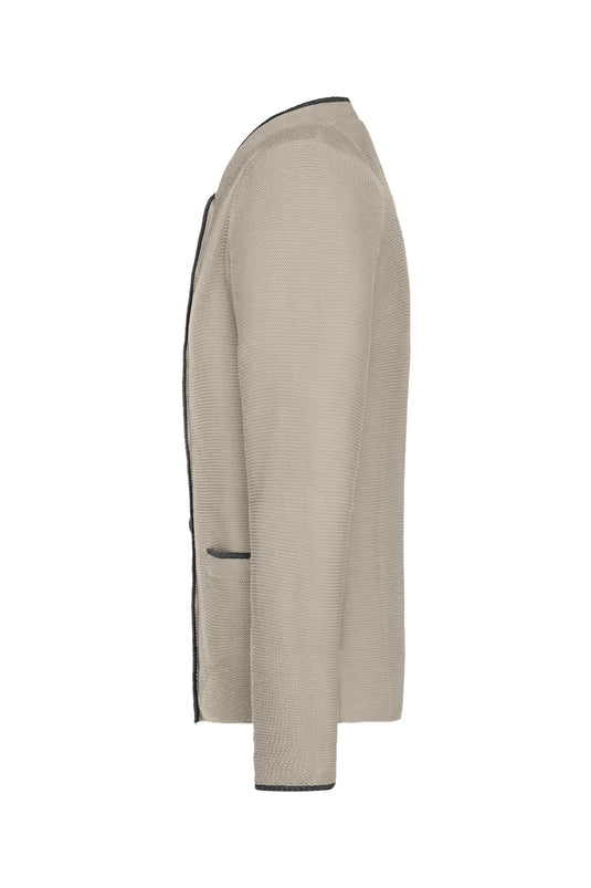 Strickjacke im klassischen Trachtenlook - JN640