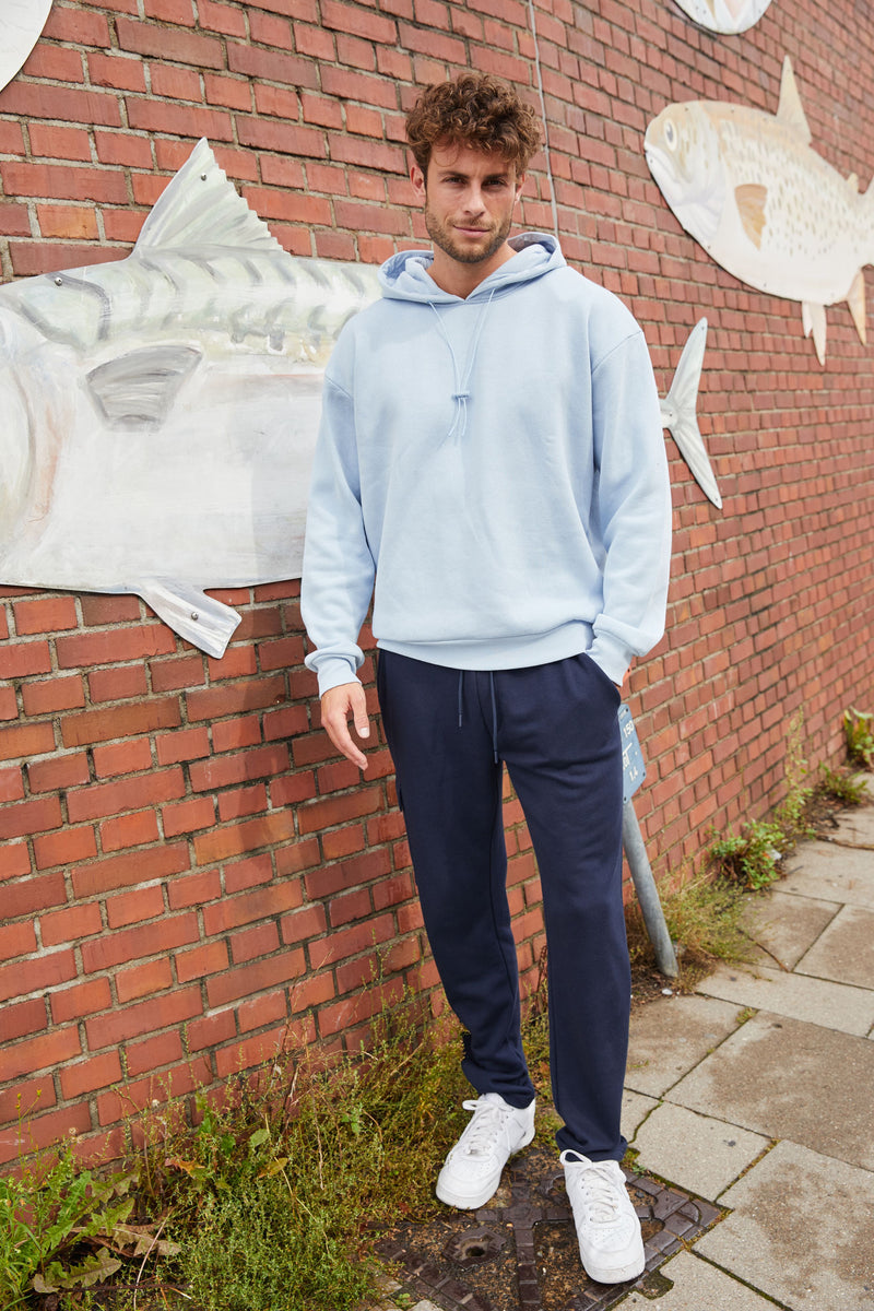 Laden Sie das Bild in Galerie -Viewer, Stylisches Kapuzensweat, leicht oversized - 8034
